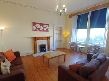 4 bed flat, Henderson Street, Bridge of Allan, Stirling, FK9 4HS