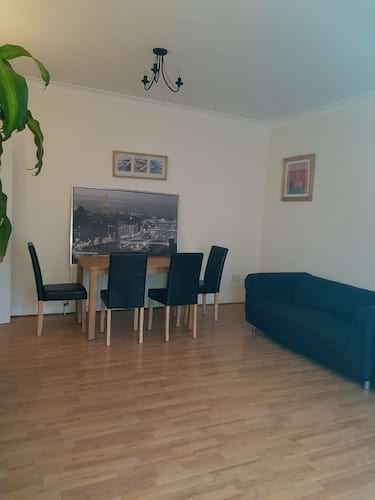 2 bed flat, Gorgie Road, Gorgie, Edinburgh, EH11 2RN
