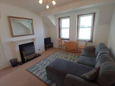 1 bed flat, Gifford Park, Newington, Edinburgh, EH8 9NF
