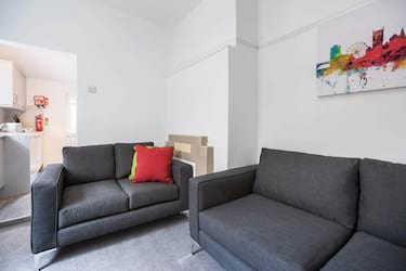 5 bed house, Church Road, Horfield, Bristol, BS7 8SE