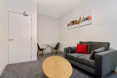 1 bed flat, Upper Grove Place, Fountainbridge, Edinburgh, EH3 8AY