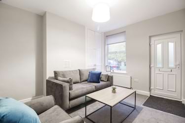 2 bed house, Dunkirk Road, Dunkirk, Nottingham, NG7 2LF