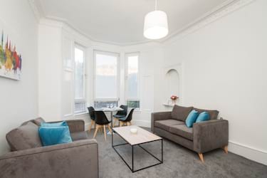 2 bed flat, Craigpark Drive, Dennistoun, Glasgow, G31 2NP