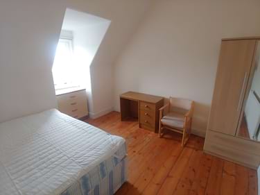 4 bed flat, Home Street, Tollcross, Edinburgh, EH3 9NA