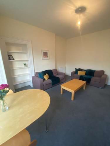 3 bed flat, Maxwell Street, Morningside, Edinburgh, EH10 5HU