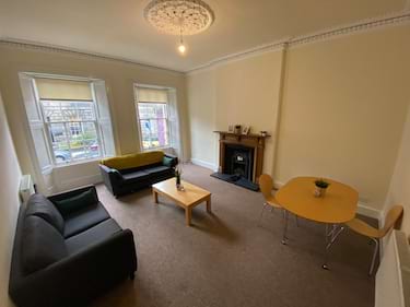 3 bed flat, Grove Street (M), West End, Edinburgh, EH3 8AF