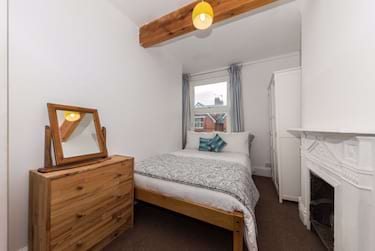 5 bed house, North Holmes Road, Canterbury, Canterbury, CT1 1QJ