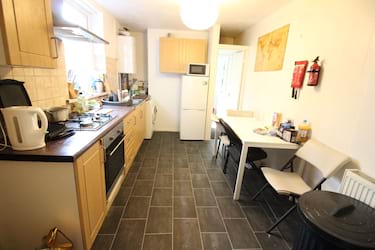 3 bed flat, FF, Cardiff, Cardiff, CF24 3BQ