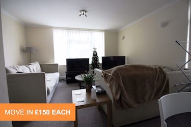 2 bed flat, Lake Road North, Cardiff, Cardiff, CF23 5QN