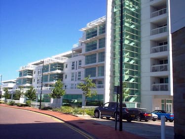 1 bed flat, Sovereign Quay, Cardiff Bay, Cardiff, CF10 5SF