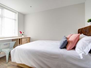 3 bed flat, Peel Street, Nottingham, Nottingham, NG1 4GR