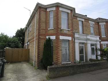 5 bed house, Charminster, Bournemouth, Bournemouth, BH8 8NZ