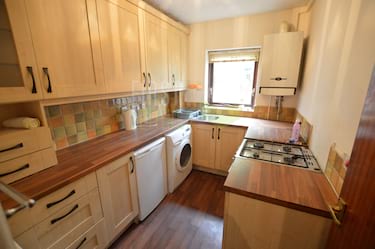 2 bed flat, Queens Road, Clarendon Park, Leicester, LE2 1WQ