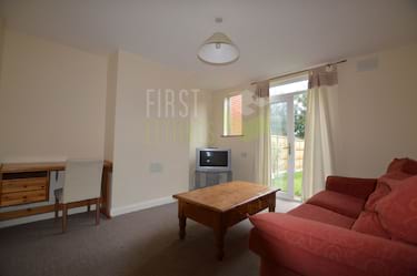 4 bed house, Heather Road, Knighton Fields, Leicester, LE2 6DD