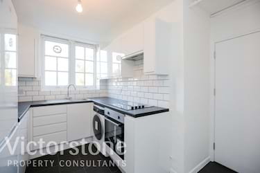 4 bed flat, Adelaide Road, Chalk Farm, London, NW3 3QA