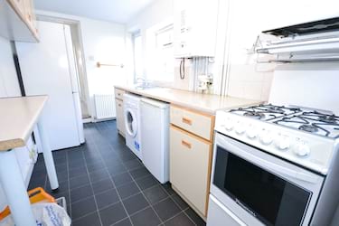 3 bed house, Amity Street, University, Reading, RG1 3LP