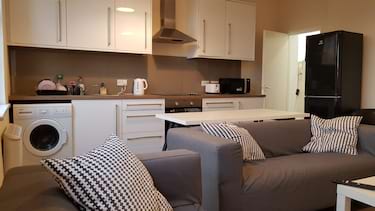 5 bed flat, Monks Road, LINCOLN, LINCOLN, LN2 5HL