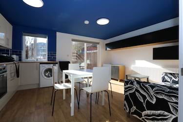 1 bed house, Spon End, City Centre, Coventry, CV1 3HB