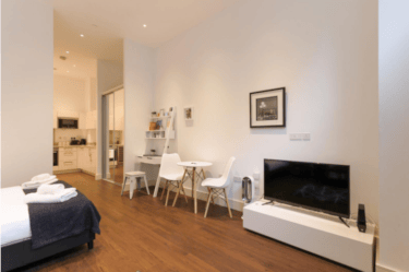 1 bed flat, Queensland Road, Holloway, London, N7 7FF
