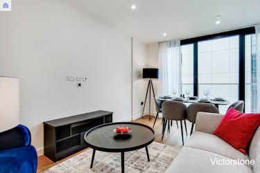 1 bed flat, Emery Wharf, London Dock, Tower Hill, London, E1W 1YY
