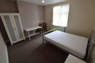 2 bed house, Burns Street, Knighton Fields, Leicester, LE2 6DB