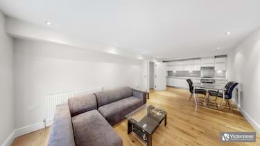 2 bed flat, Kay Street, Bethnal Green, London, E2 8QG