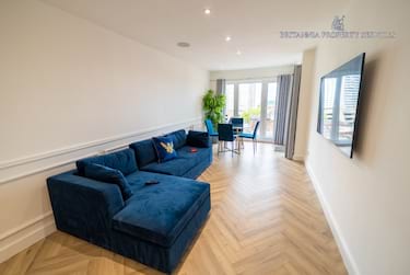 1 bed house, APARTMENT, 37 ROYAL ARCH APARTMENT, THE MAILBOX, W, Birmingham, Birmingham, B1 1RB