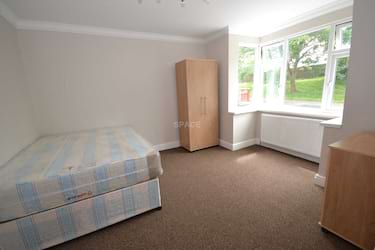 4 bed house, Anderson Avenue, Earley, Reading, RG6 1HD