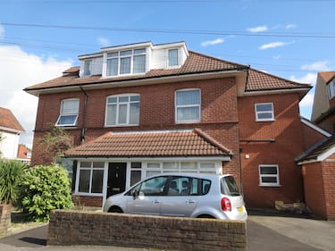 1 bed studio, Flat 5, 6 Queens Park Gardens, Bournemouth, Bournemouth, BH8 9BN