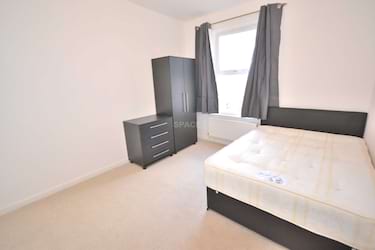 6 bed house, Sidmouth Street, University, Reading, RG1 4QZ