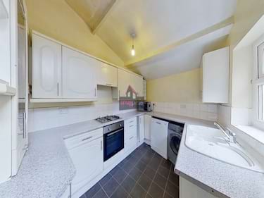 8 bed house, Salford, Manchester, Salford, M6 7EL