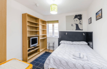 1 bed studio, Finchley Road, Hampstead, London, NW3 7AJ