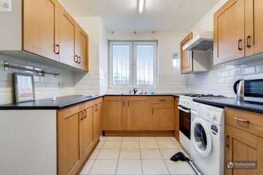 3 bed flat, Weymouth Terrace, Shoreditch, London, E2 8LE