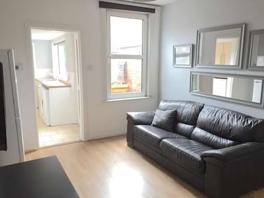 4 bed house, Sincil Bank, LINCOLN, LINCOLN, LN5 7TQ