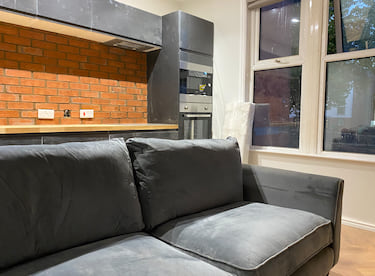1 bed flat, Lenton Boulevard, Lenton, Nottingham, NG7 2BT