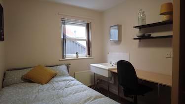 2 bed flat, Cathedral Court, Cathedral Street, Lincoln, LN2 5HH