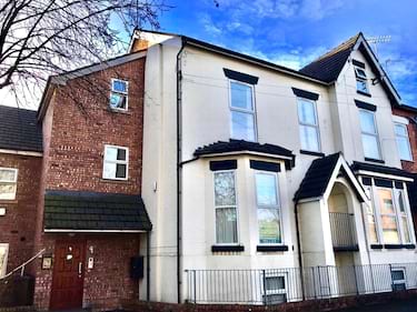 3 bed flat, Wilbraham Road, Fallowfield, Manchester, M14 6JS