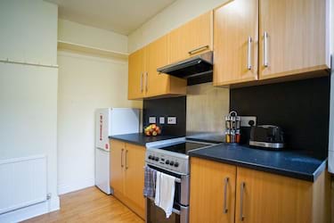 2 bed flat, 29 Endcliffe Rise Road, Botanical Gardens, Sheffield, S11 8RU