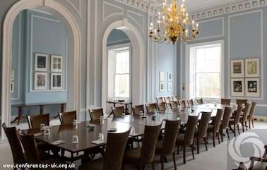 10 - 11 Carlton House Terrace