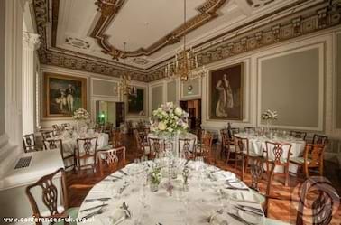 10 - 11 Carlton House Terrace