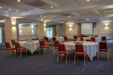 Best Western Bristol North Gables Hotel
