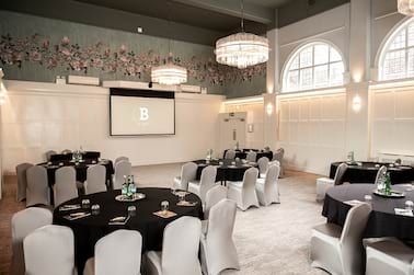 Bush Hotel Farnham