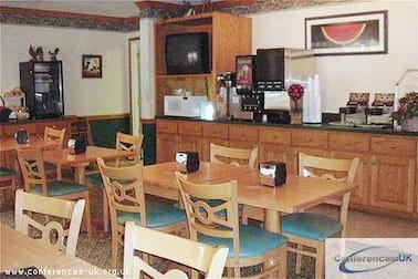 breakfast room