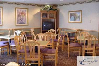 breakfast room