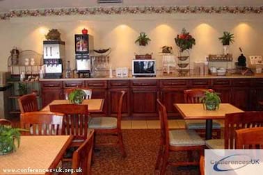 breakfast room