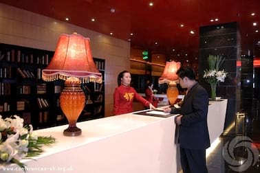 Gloria Plaza Hotel