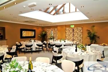 Golden Lion Hotel Rugby