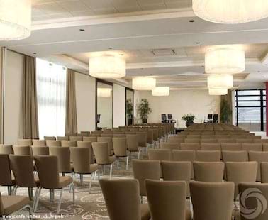Salon du Lac Ballroom