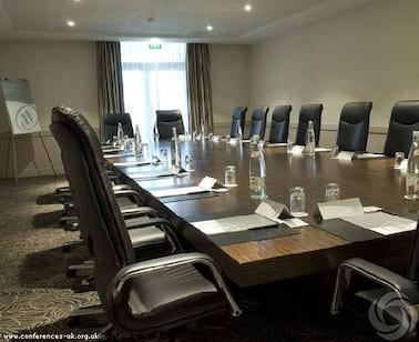 Tumas Boardroom