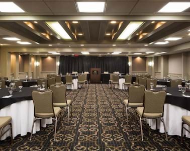 Hilton Raleigh-Durham Airport at Research Triangle Park
